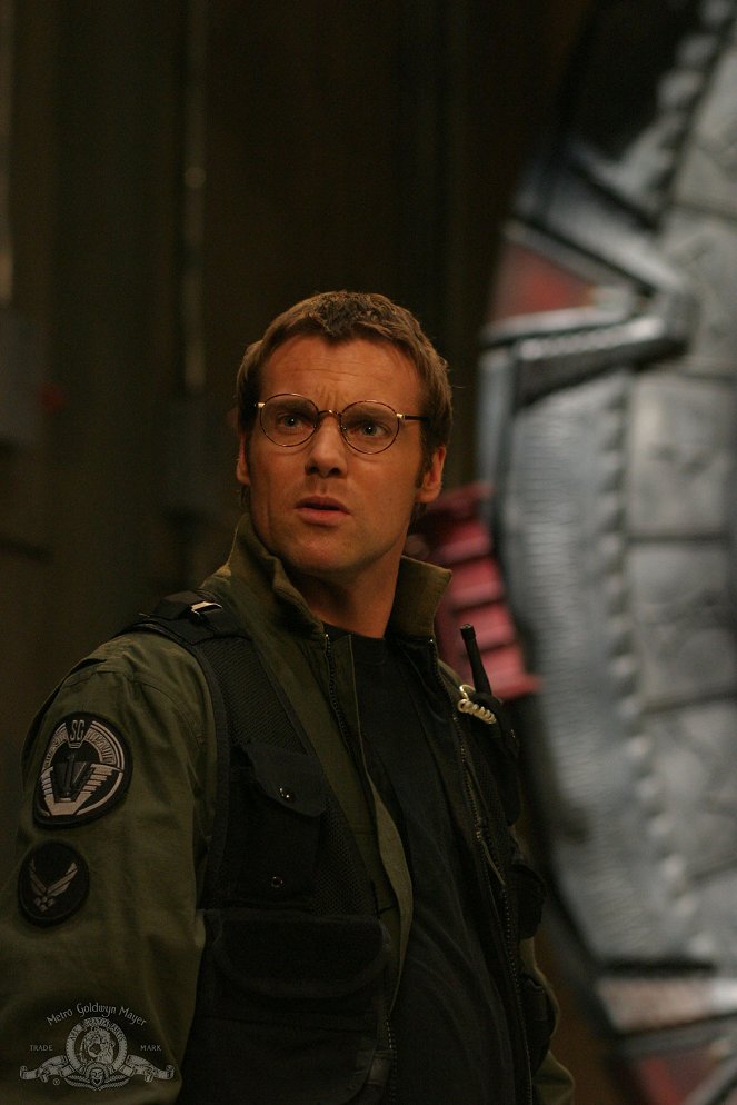 Stargate Kommando SG-1 - Season 8 - Colonel Vaselov - Filmfotos - Michael Shanks