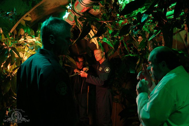 Stargate SG-1 - Zero Hour - Photos - Dan Shea