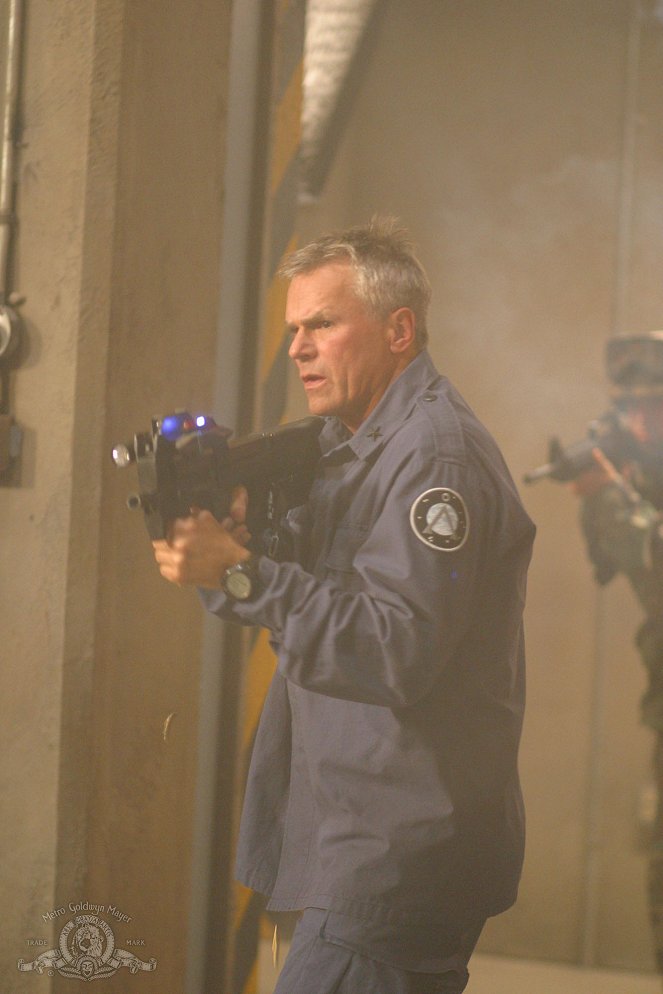 Stargate Kommando SG-1 - Season 8 - Avatar - Filmfotos - Richard Dean Anderson