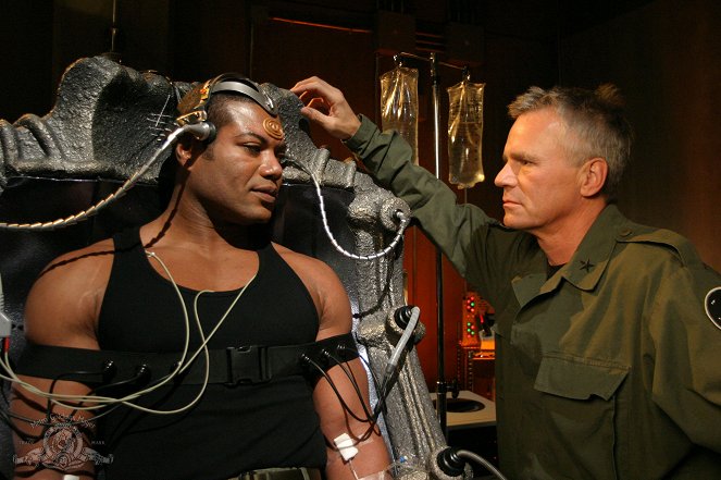 Stargate SG-1 - Season 8 - Avatar - Photos - Christopher Judge, Richard Dean Anderson