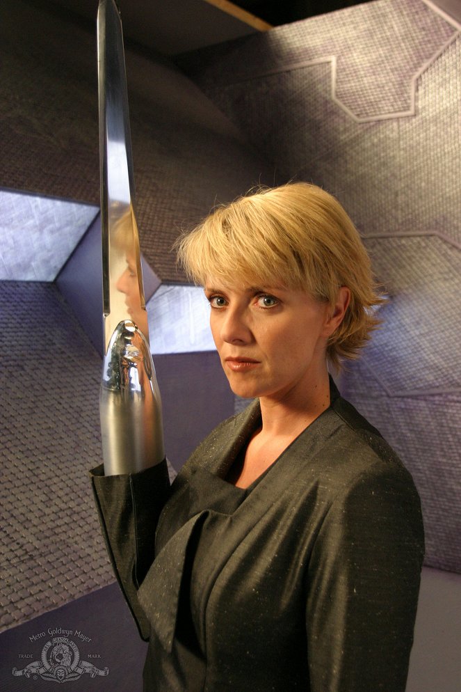 Stargate SG-1 - Reckoning: Part 1 - Photos - Amanda Tapping