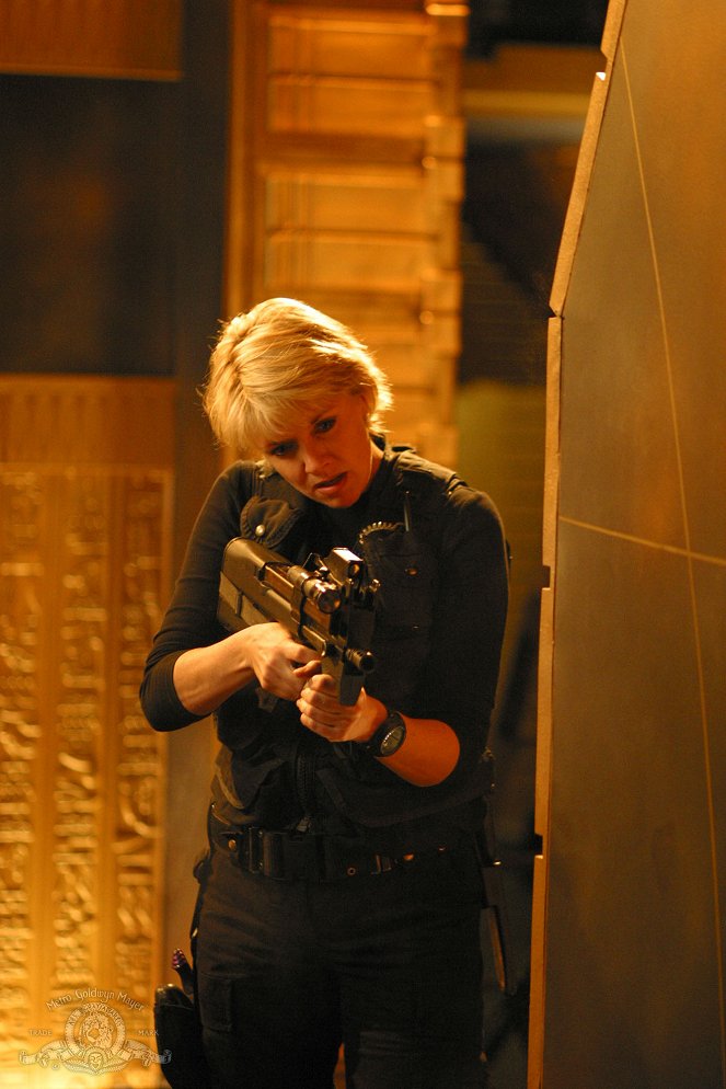 Stargate Kommando SG-1 - Season 8 - Abrechnung - Filmfotos - Amanda Tapping