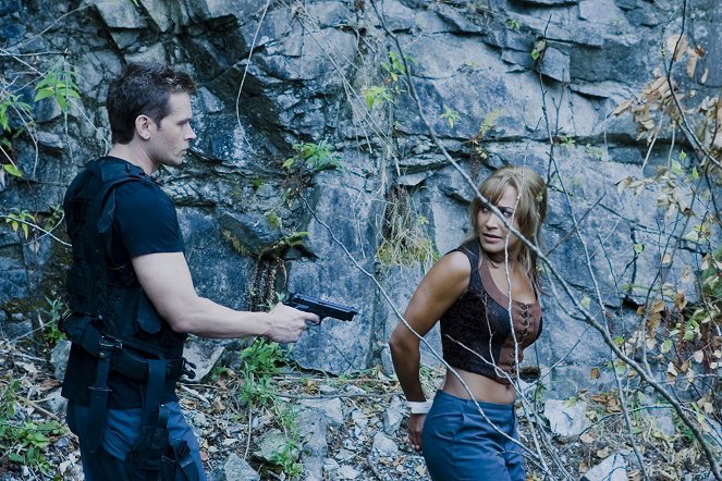 Stargate Atlantis - Michael - Filmfotos - Connor Trinneer, Rachel Luttrell