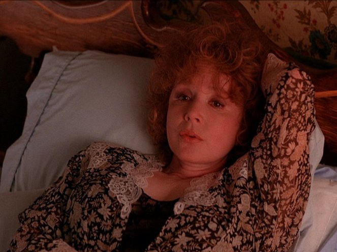 Twin Peaks - The One-Armed Man - Film - Piper Laurie