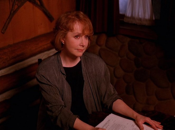 Miasteczko Twin Peaks - Czas działania - Z filmu - Piper Laurie