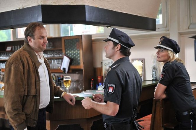 Polícia Hamburg - Geld oder Liebe - Z filmu - Stephan Grossmann, Matthias Schloo, Sanna Englund