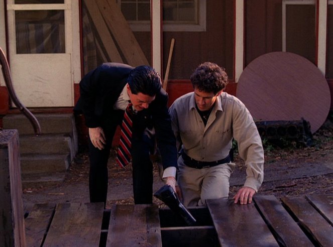 Twin Peaks - Season 2 - May the Giant Be with You - Do filme - Kyle MacLachlan, Michael Ontkean