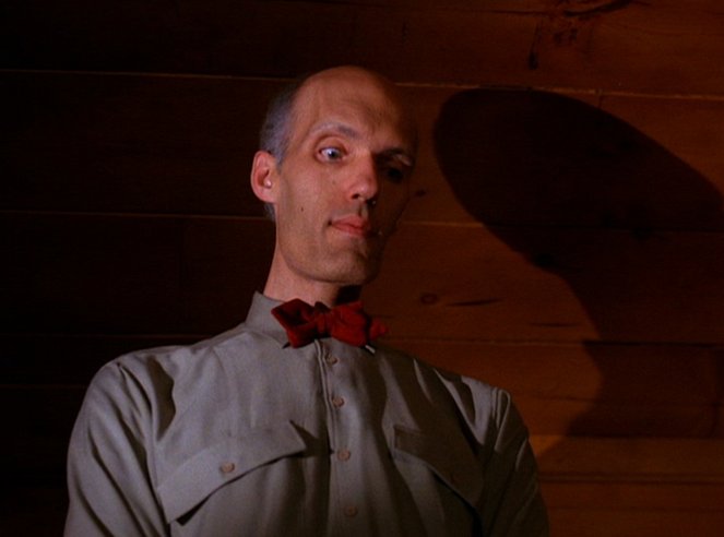 Twin Peaks - Season 2 - May the Giant Be with You - Photos - Carel Struycken