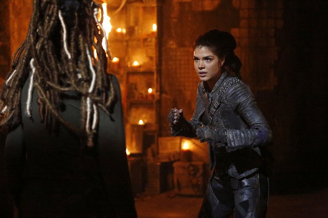 The 100 - The Four Horsemen - Photos - Marie Avgeropoulos