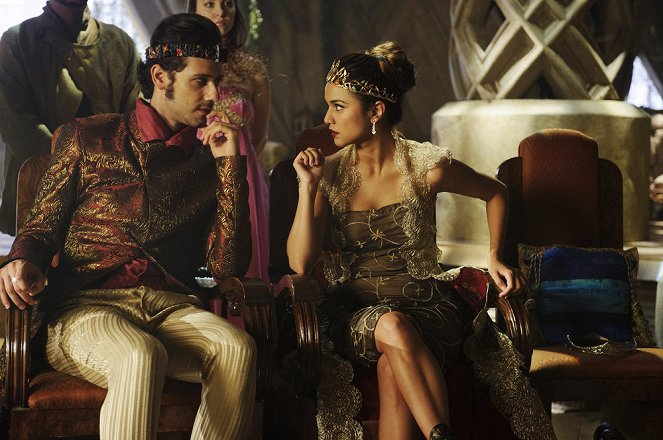 The Magicians - Season 2 - The Cock Barrens - Photos - Hale Appleman, Summer Bishil