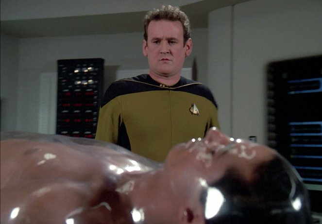 Star Trek: The Next Generation - Season 2 - Unnatural Selection - Photos - Colm Meaney