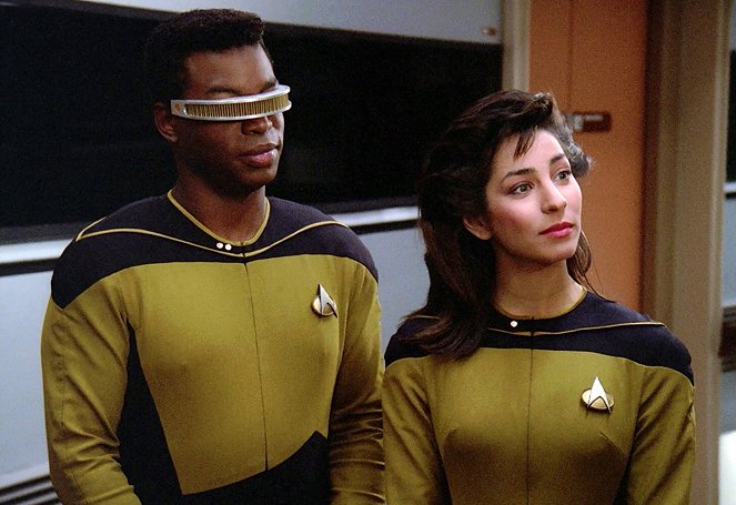Star Trek: Nová generácia - Nástrahy lékařské péče - Z filmu - LeVar Burton, Lycia Naff