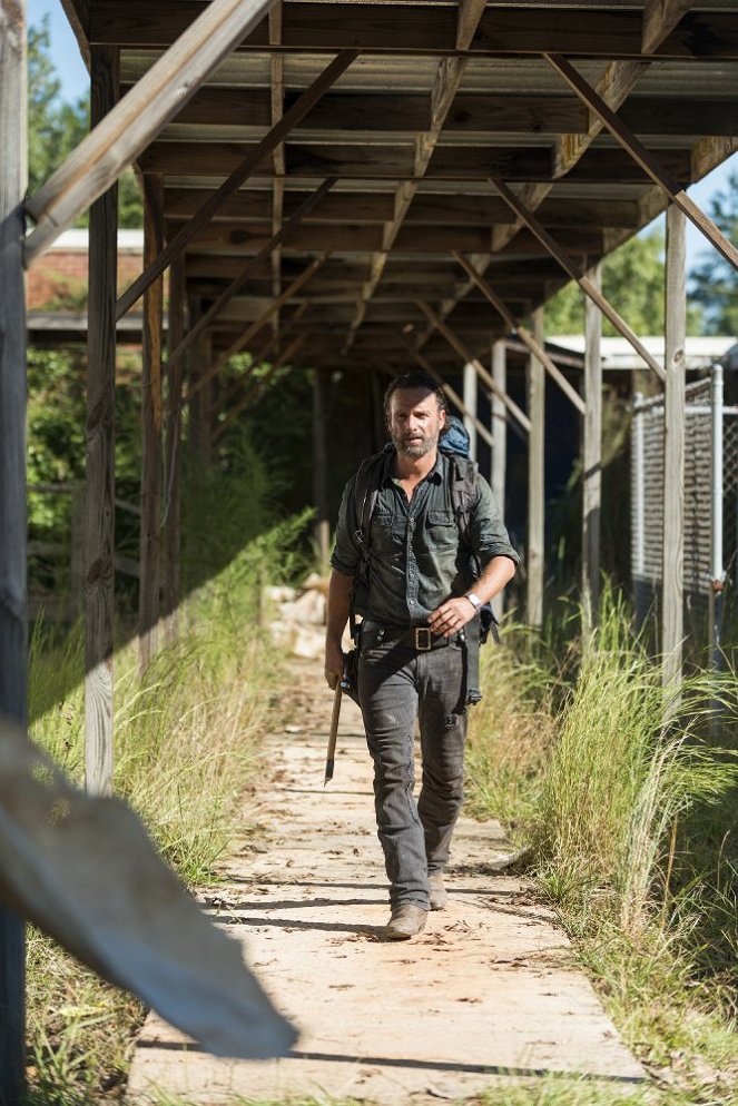 The Walking Dead - Mondj igent - Filmfotók - Andrew Lincoln