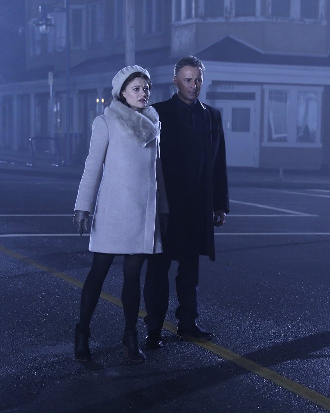 Once Upon a Time - Tougher Than the Rest - Van film - Emilie de Ravin, Robert Carlyle