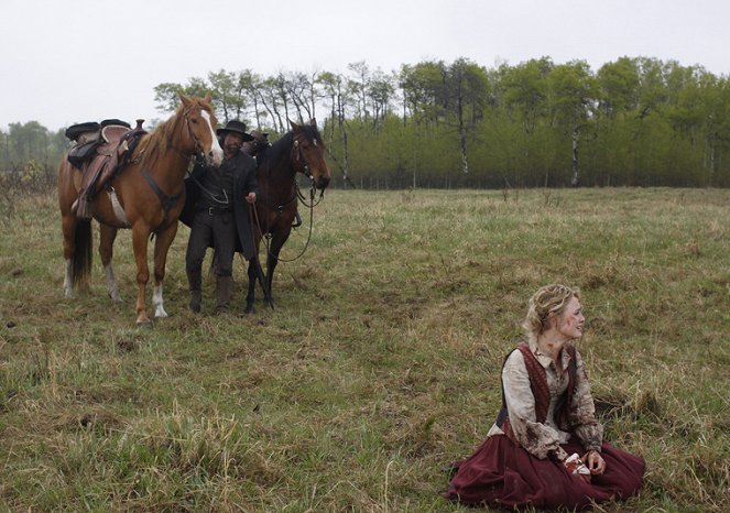 Hell on Wheels - A New Birth of Freedom - Photos - Anson Mount, Dominique McElligott
