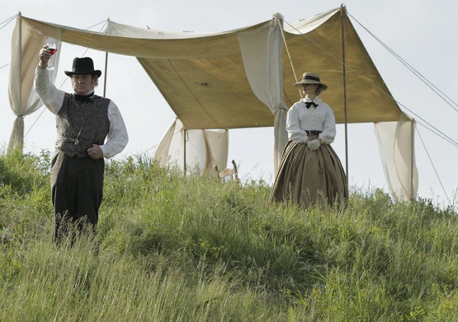 Hell on Wheels - Bread and Circuses - Do filme - Colm Meaney, Dominique McElligott