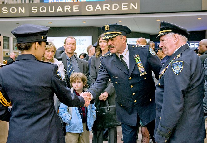 Blue Bloods (Familia de policías) - Season 1 - Pilot - De la película - Tom Selleck, Len Cariou