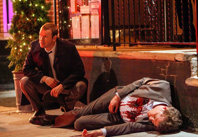 Blue Bloods - Crime Scene New York - Season 2 - Whistle Blower - Photos - Donnie Wahlberg