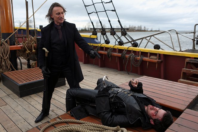 Once Upon a Time - The Outsider - Photos - Robert Carlyle