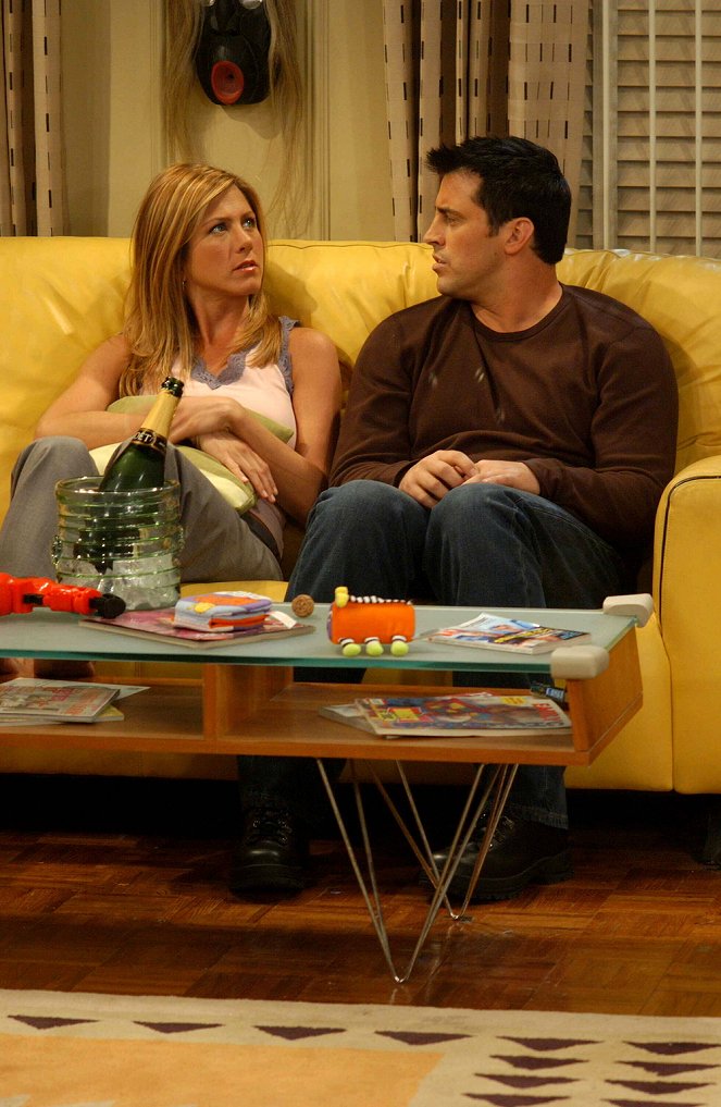 Friends - The One with Ross's Tan - Photos - Jennifer Aniston, Matt LeBlanc