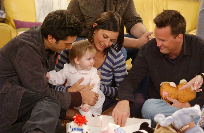 Friends - The One with the Cake - Photos - David Schwimmer, Courteney Cox, Matthew Perry