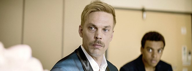 Saattokeikka - Z filmu - Mikko Nousiainen, Noah Kin
