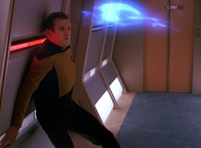 Star Trek: The Next Generation - Season 3 - The Bonding - Photos - Colm Meaney