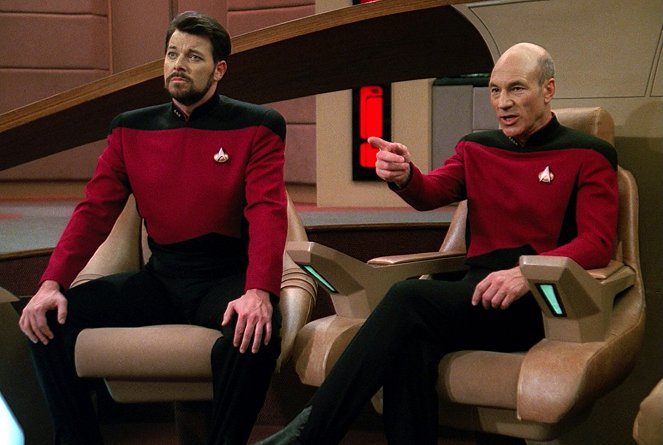 Star Trek: The Next Generation - The Best of Both Worlds - Photos - Jonathan Frakes, Patrick Stewart
