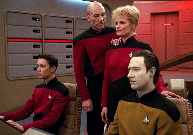 Star Trek: Az új nemzedék - The Best of Both Worlds - Filmfotók - Wil Wheaton, Patrick Stewart, Elizabeth Dennehy, Brent Spiner