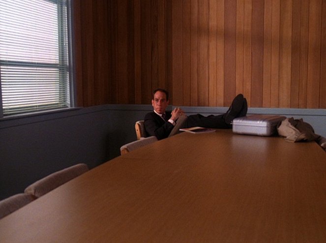 Twin Peaks - The Man Behind Glass - Photos - Miguel Ferrer