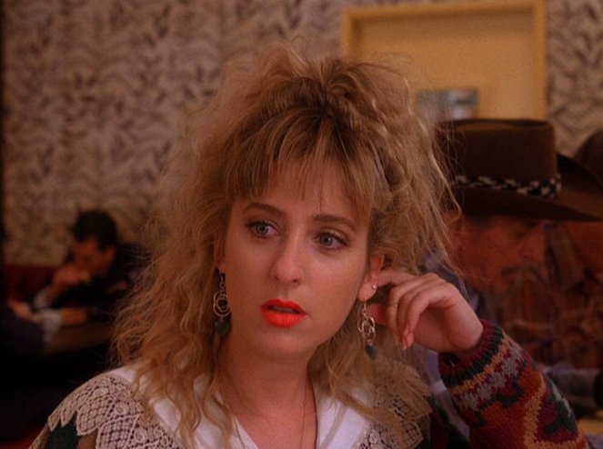 Twin Peaks - The Man Behind Glass - Photos - Kimmy Robertson