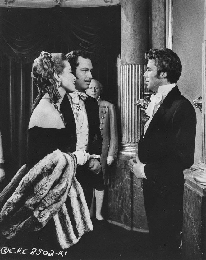 Song Without End - Photos - Capucine, Dirk Bogarde