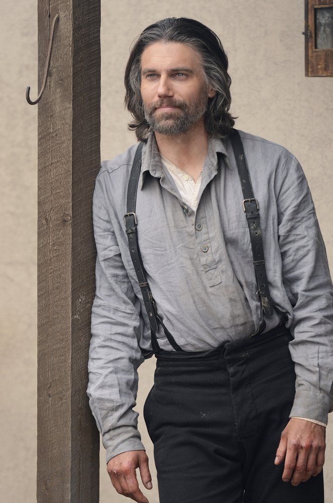 Hell on Wheels - Escape from the Garden - Photos - Anson Mount