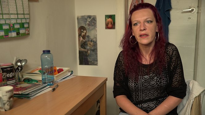 Frauen im Knast: Zwischen Hoffnung und Koller - Z filmu