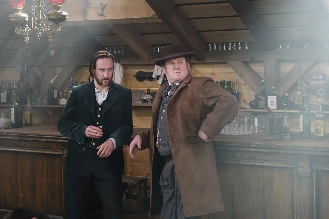 Hell on Wheels - Reckoning - Photos - Phil Burke, Colm Meaney