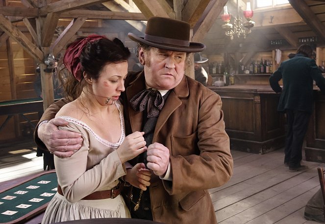 Hell on Wheels - Season 4 - Reckoning - Photos - Robin McLeavy, Colm Meaney