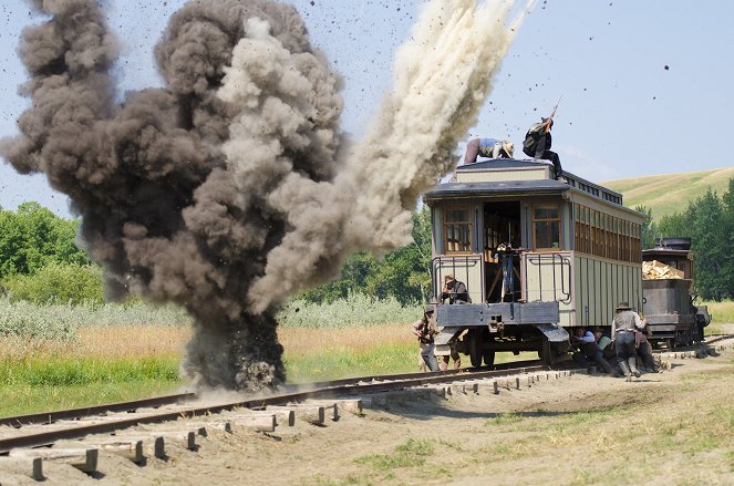 Hell on Wheels - Two Trains - Photos