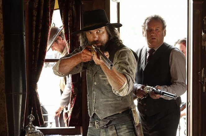 Hell on Wheels - Two Trains - Van film - Anson Mount, Colm Meaney