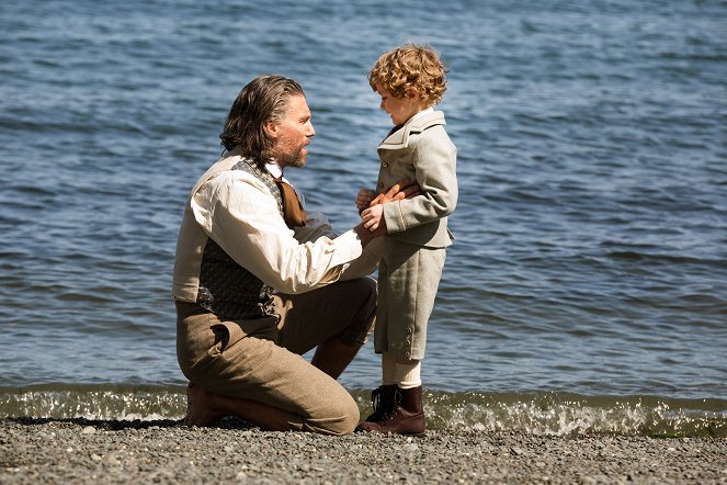 Hell on Wheels - Season 5 - Chinatown - Photos - Anson Mount, Luke Roessler