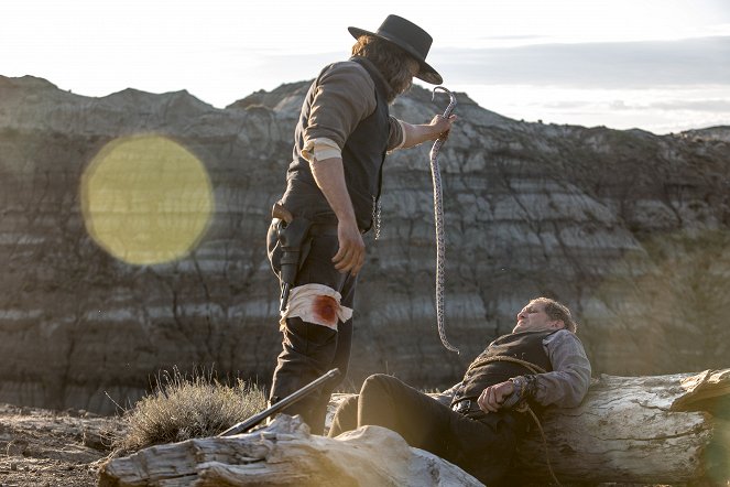 Hell on Wheels - Two Soldiers - Photos - Anson Mount, Christopher Heyerdahl