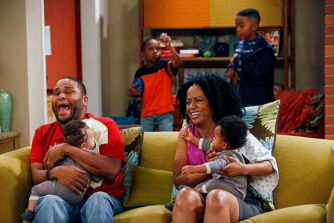 Guys with Kids - Pilot - Photos - Anthony Anderson, Tempestt Bledsoe