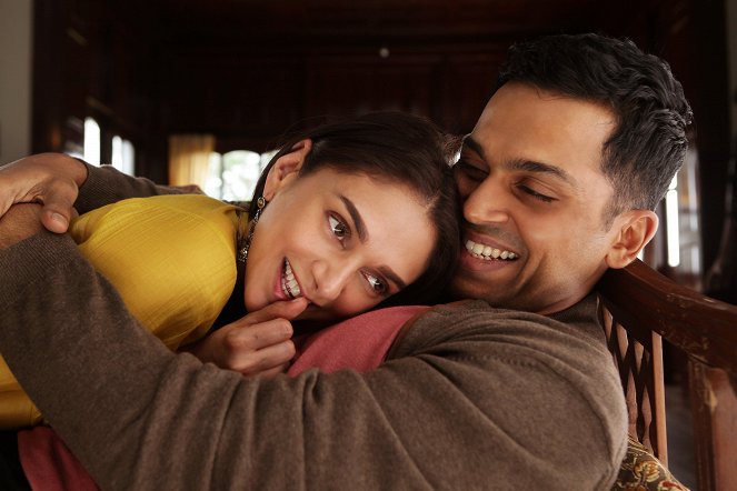 Kaatru Veliyidai - De filmes - Aditi Rao Hydari, Karthi