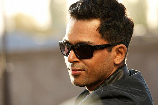 Kaatru Veliyidai - L'étendue du vent - Film - Karthi