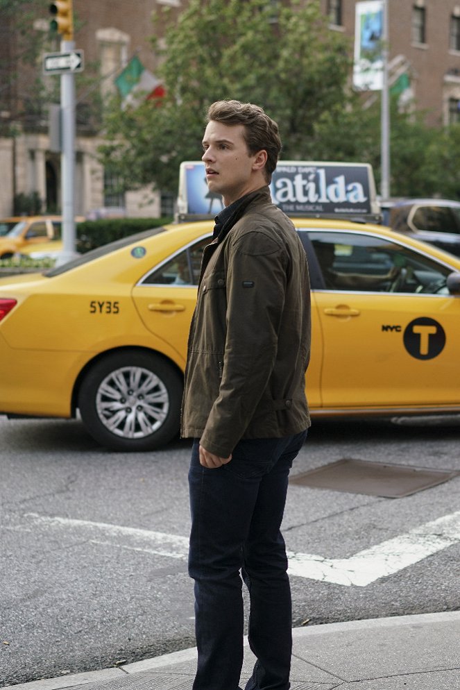 Time After Time - I Will Catch You - Filmfotos - Freddie Stroma