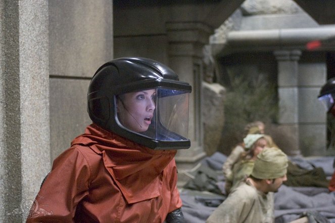 Stargate SG-1 - The Powers That Be - Van film - Lexa Doig