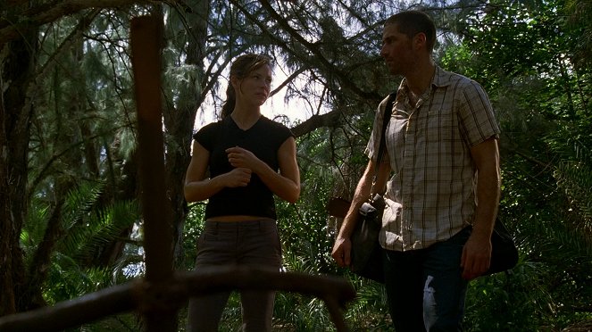 Lost - Whatever the Case May Be - Photos - Evangeline Lilly, Matthew Fox
