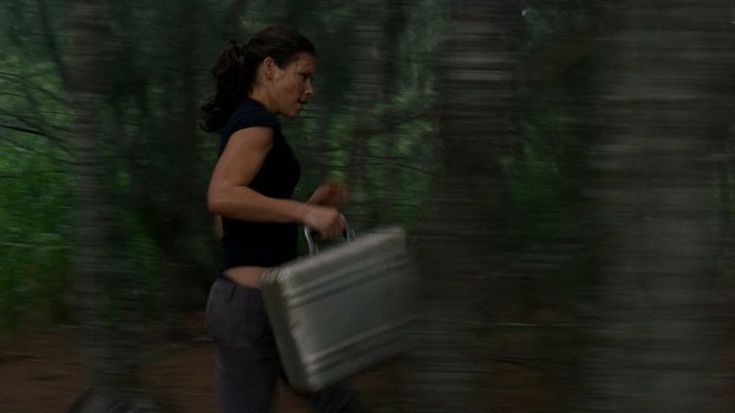 Lost : Les disparus - Season 1 - L'Objet de tous les désirs - Film - Evangeline Lilly