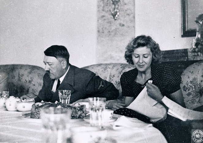 Hitlerova jaderná bomba - Z filmu - Adolf Hitler, Eva Braun