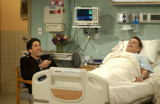 Friends - Season 10 - The One Where Joey Speaks French - Photos - David Schwimmer, Ron Leibman