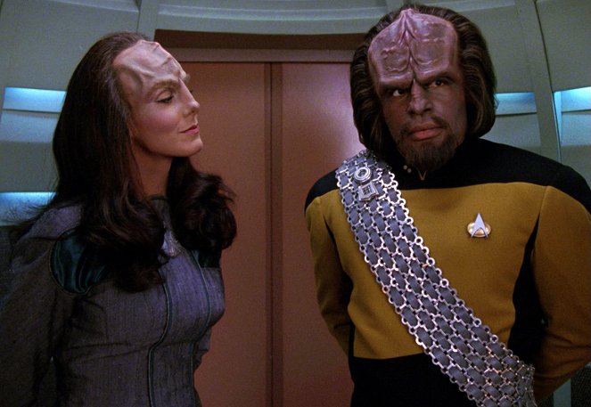 Star Trek: Az új nemzedék - Reunion - Filmfotók - Suzie Plakson, Michael Dorn
